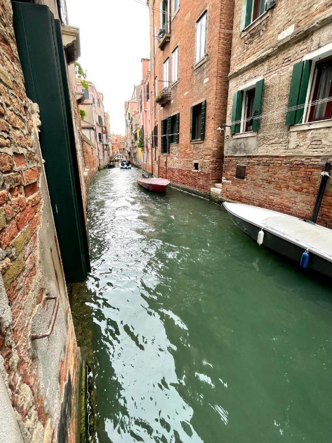 Ca' Dell'ombra Felice - Canal View * Wenecja